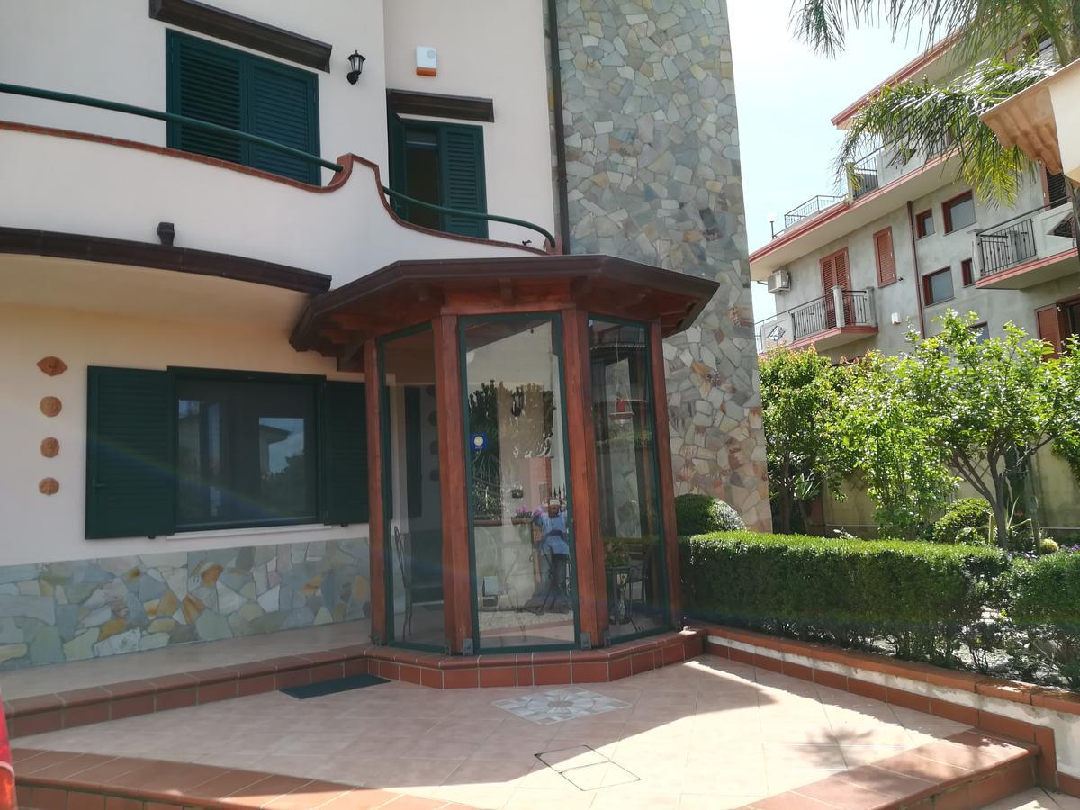 La Collina Capo D'Orlando Bed & Breakfast ภายนอก รูปภาพ